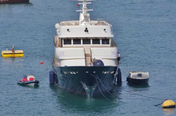 08 July 2022 - 15-17-45
No real surprise, those covered wagons seen on the top deck were the big ship's little runarounds seen here tethered off each side of A2.
----------------------
Superyacht A2 in Dartmouth, Devon